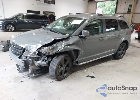 2019 Dodge Journey Crossroad z USA, uszkodzony, nr VIN 3C4PDCGG4KT838383